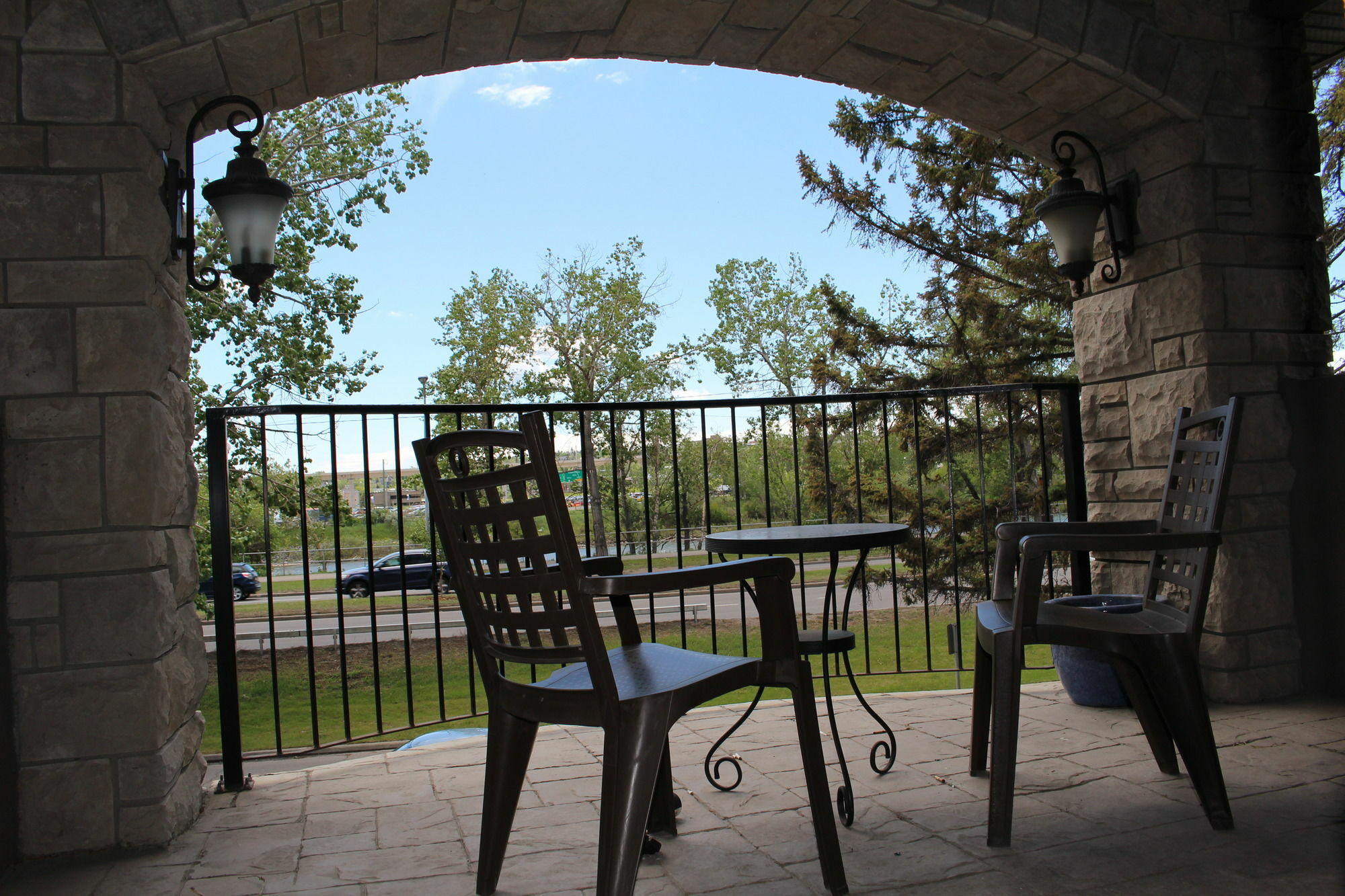 Westmount River Inn YYC Exterior foto